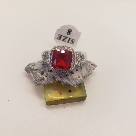 NEW Cubic Zirconia Elevated PAVE RED CRYSTAL Ring 8 Sterling Silver Plated - Picture 9 of 13